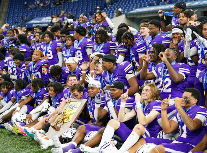 Ben Davis vs Crown Point IHSAA 6A Final November 25, 2023 Photo-Tyler Hart43